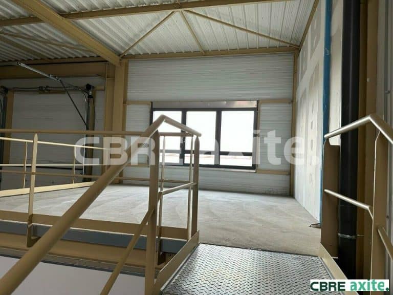 Locaux d'activités à louer BOURGOIN JALLIEU 38.99989 - 38.99989_LOCATION_Activites_BOURGOIN_JALLIEU_3.jpg