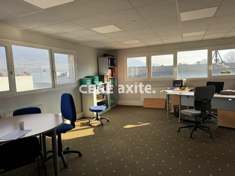 Bureaux à louer LA RAVOIRE 73.20240 - 73.20240_LOCATION_Bureaux_LA_RAVOIRE_1.jpg