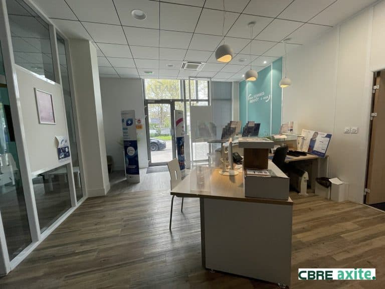 Local commercial à louer CHAMBERY 73.22780 - 73.22780_LOCATION_Commerces_CHAMBERY_2.jpg