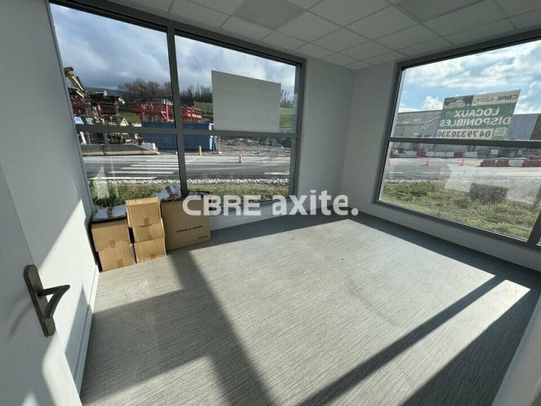 Local commercial à louer CHAMBERY 73.22797 - 73.22797_LOCATION_Commerces_CHAMBERY_8.jpg