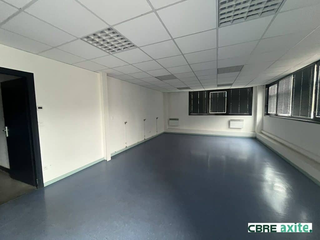 Locaux d'activités à louer SAINTE HELENE DU LAC 73.23042 - 73.23042_LOCATION_Activites_SAINTE_HELENE_DU_LAC_6.jpg