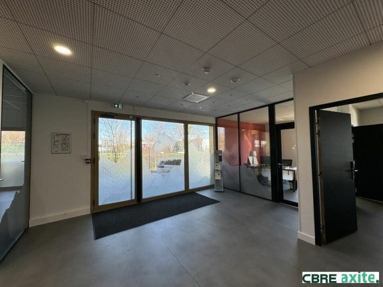 Bureaux à vendre LA MOTTE SERVOLEX 73.23129 - 73.23129_VENTE_Bureaux_LA_MOTTE_SERVOLEX_2.jpg