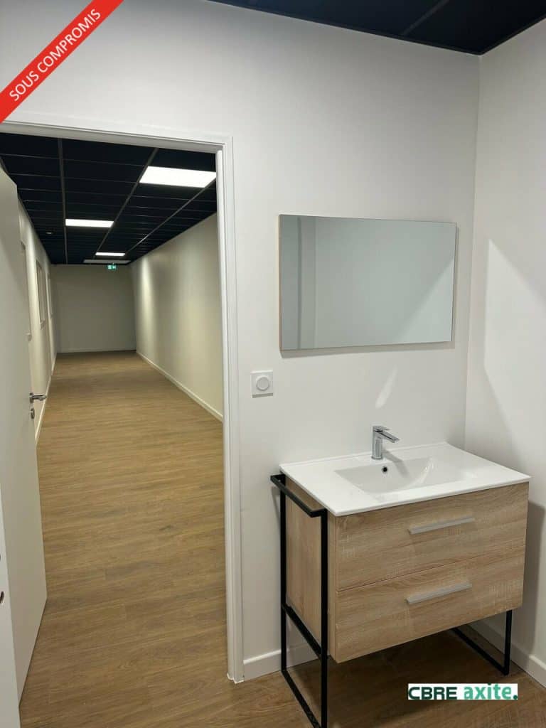 Locaux d'activités à vendre LES MARCHES 73.23151 - 73.23151_VENTE_Activites_LES_MARCHES_8.jpg