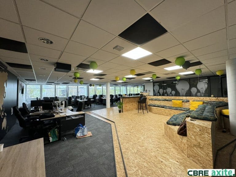 Bureaux à vendre LE BOURGET DU LAC 73.23152 - 73.23152_VENTE_Bureaux_LE_BOURGET_DU_LAC_1.jpg