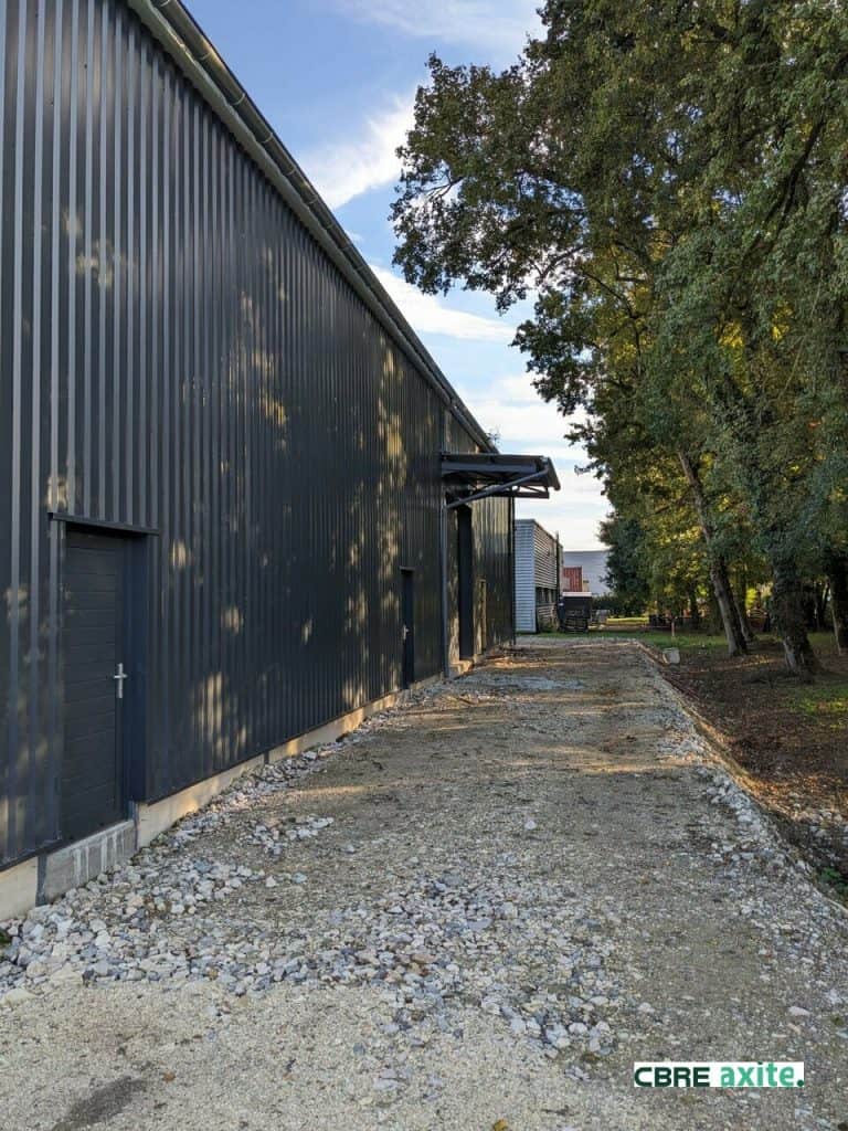 Locaux d'activités à louer ENTRELACS 73.23275 - 73.23275_LOCATION_Activites_ENTRELACS_4.jpg