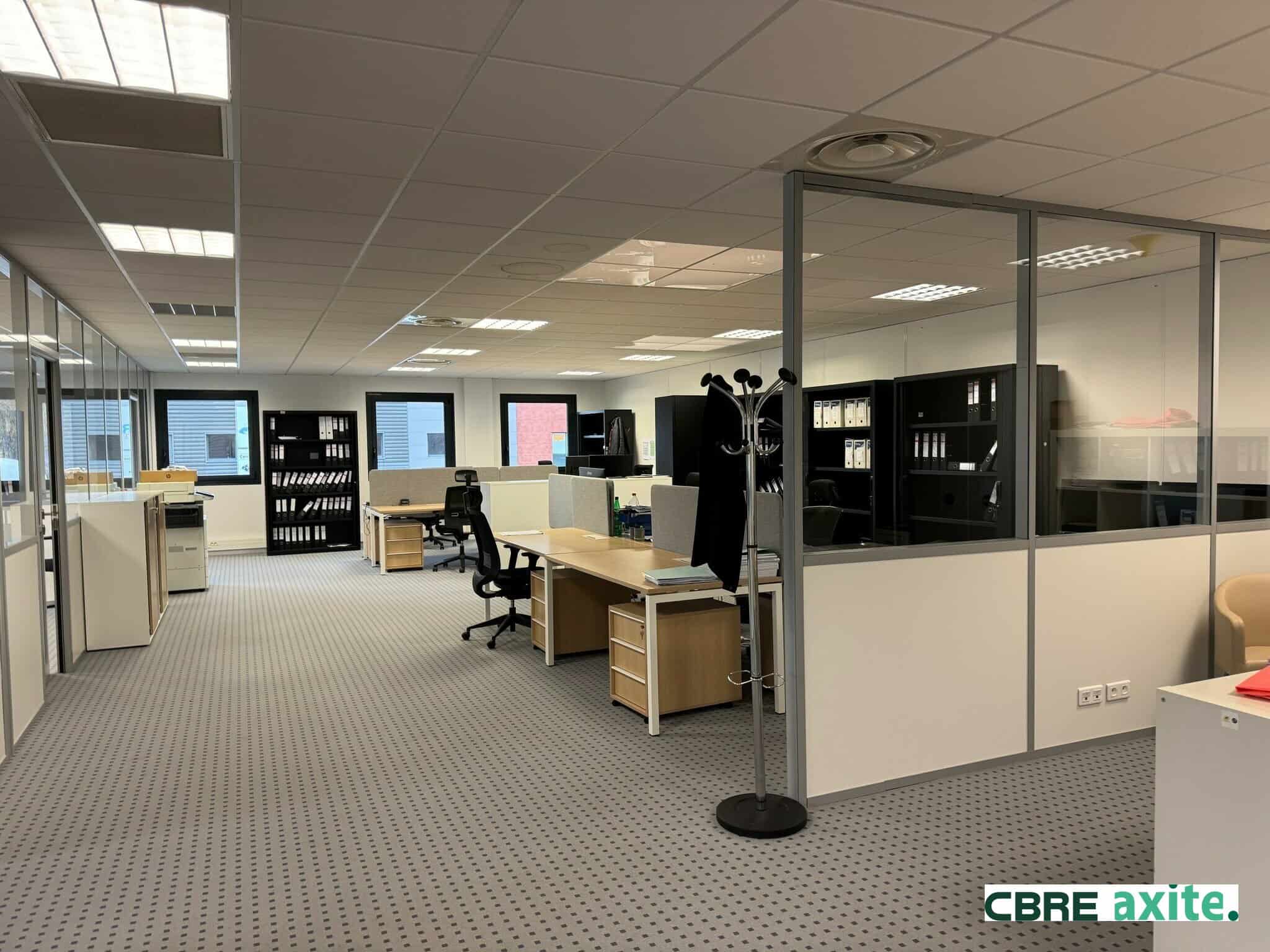 Bureaux à louer VIVIERS DU LAC 73.23282 - 73.23282_LOCATION_Bureaux_VIVIERS_DU_LAC_1.jpg