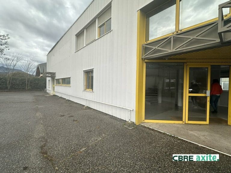 Locaux d'activités à louer LA RAVOIRE 73.23330 - 73.23330_LOCATION_Activites_LA_RAVOIRE_1.jpg