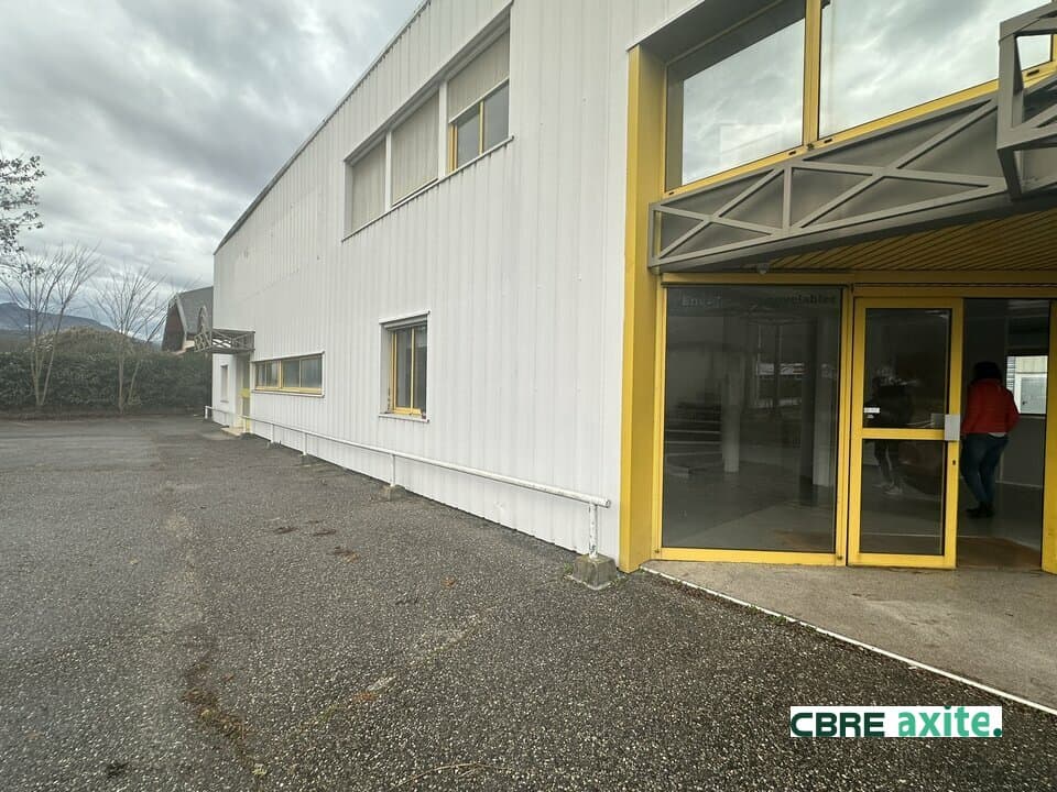 Locaux d'activités à louer LA RAVOIRE 73.23330 - 73.23330_LOCATION_Activites_LA_RAVOIRE_1.jpg