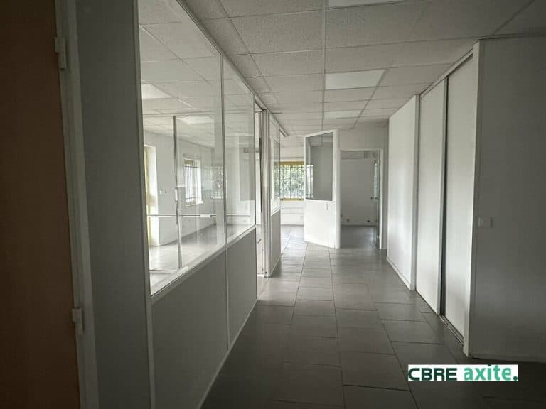 Locaux d'activités à louer LA RAVOIRE 73.23330 - 73.23330_LOCATION_Activites_LA_RAVOIRE_7.jpg