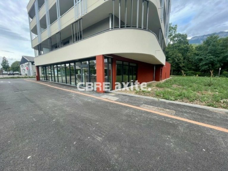 Local commercial à louer VIVIERS-DU-LAC 73.23336 - 73.23336_LOCATION_Commerces_VIVIERS-DU-LAC_1.jpg