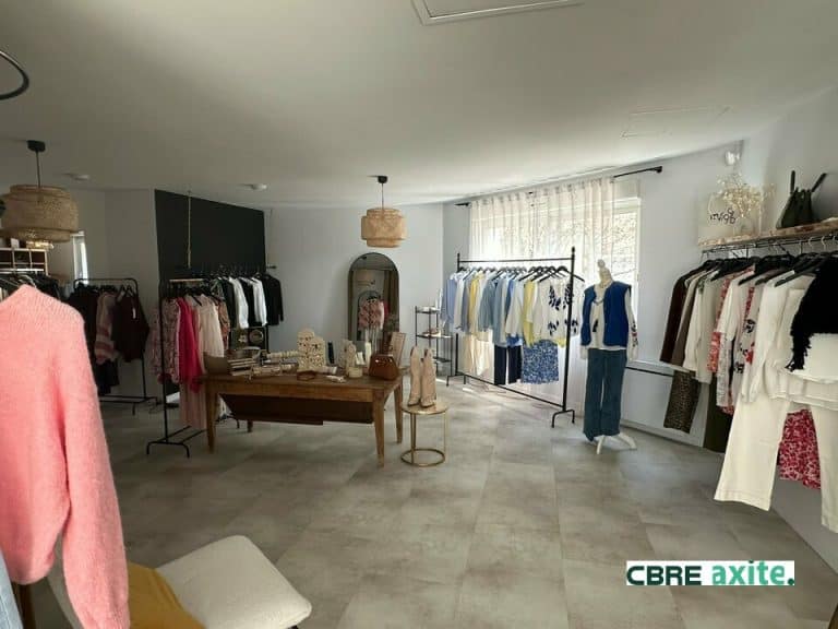 Local commercial à louer CHALLES LES EAUX 73.23339 - 73.23339_LOCATION_Commerces_CHALLES_LES_EAUX_2.jpg