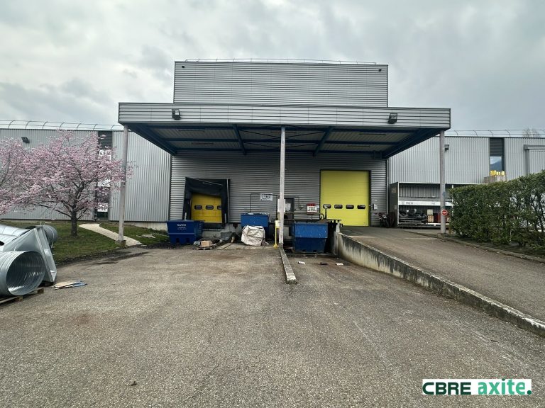 Locaux d'activités à louer MERY 73.23348 - 73.23348_LOCATION_Activites_MERY_1.jpg