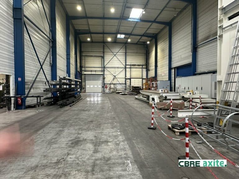Locaux d'activités à louer MERY 73.23348 - 73.23348_LOCATION_Activites_MERY_3.jpg