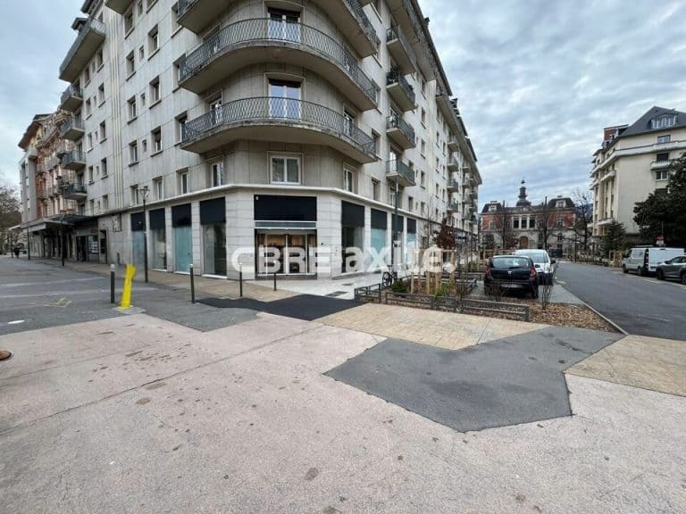Local commercial à louer CHAMBERY 73.23425 - 73.23425_LOCATION_Commerces_CHAMBERY_1.jpg