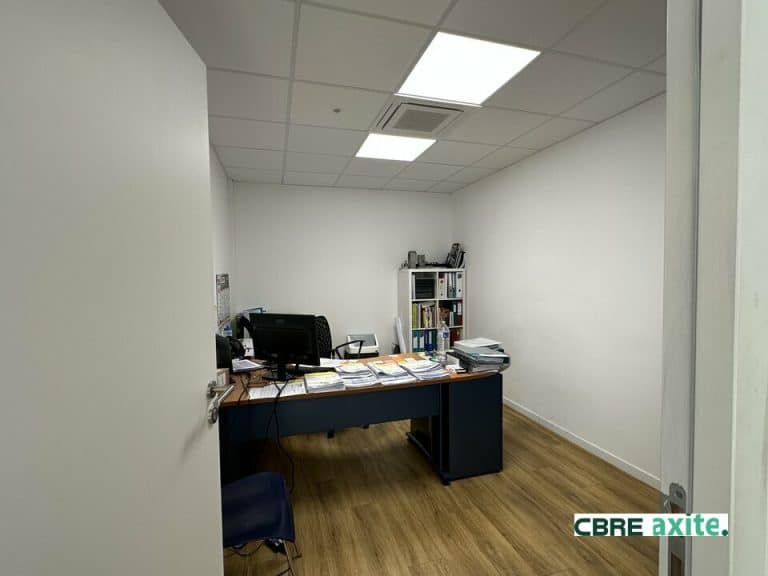 Locaux d'activités à louer MERY 73.23442 - 73.23442_LOCATION_Activites_MERY_8.jpg