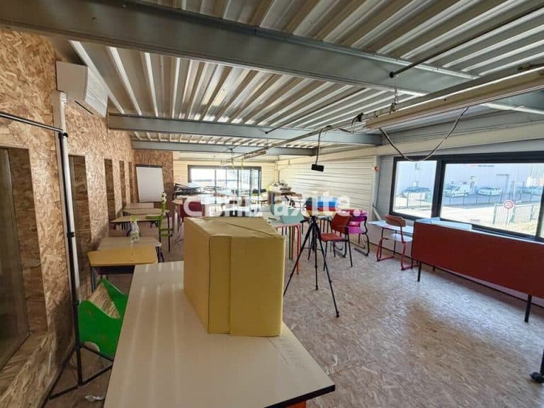 Locaux d'activités à louer VOGLANS 73.23470 - 73.23470_LOCATION_Activites_VOGLANS_4.jpg