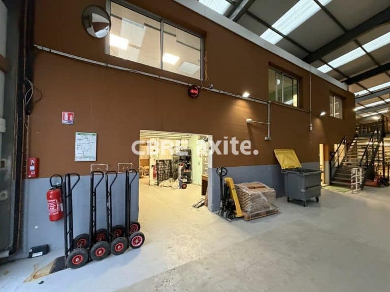 Locaux d'activités à louer BARBY 73.23494 - 73.23494_LOCATION_Activites_BARBY_2.jpg