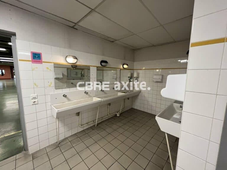 Locaux d'activités à louer SAINT-RÉMY-DE-MAURIENNE 73.23504 - 73.23504_LOCATION_Activites_SAINT-REMY-DE-MAURIENNE_5.jpg