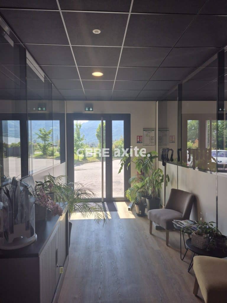 Locaux d'activités à vendre SAINTE-HELENE-DU-LAC 73.23507 - 73.23507_VENTE_Activites_SAINTE-HELENE-DU-LAC_5.jpg