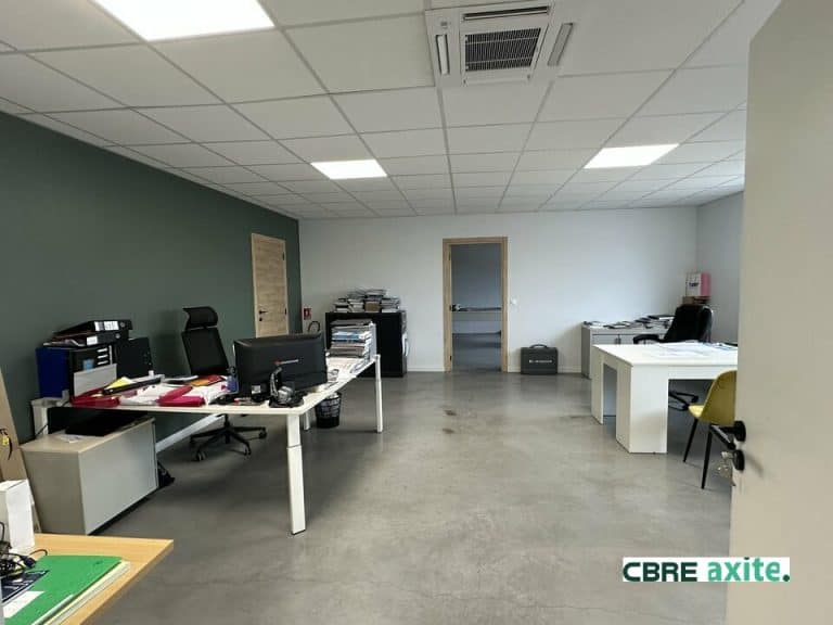 Locaux d'activités à vendre CHAMBERY 73.23508 - 73.23508_VENTE_Activites_CHAMBERY_3.jpg