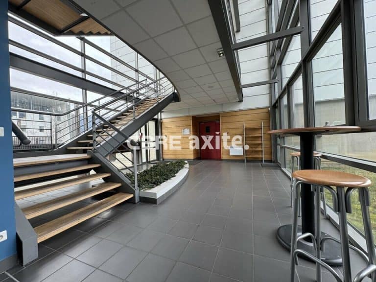 Bureaux à louer MERY 73.23548 - 73.23548_LOCATION_Bureaux_MERY_5.jpg