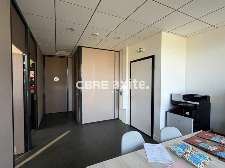 Bureaux à louer CHALLES LES EAUX 73.23558 - 73.23558_LOCATION_Bureaux_CHALLES_LES_EAUX_3.jpg