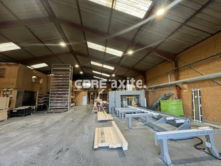 Locaux d'activités à louer ENTRELACS 73.23568 - 73.23568_LOCATION_Activites_ENTRELACS_2.jpg
