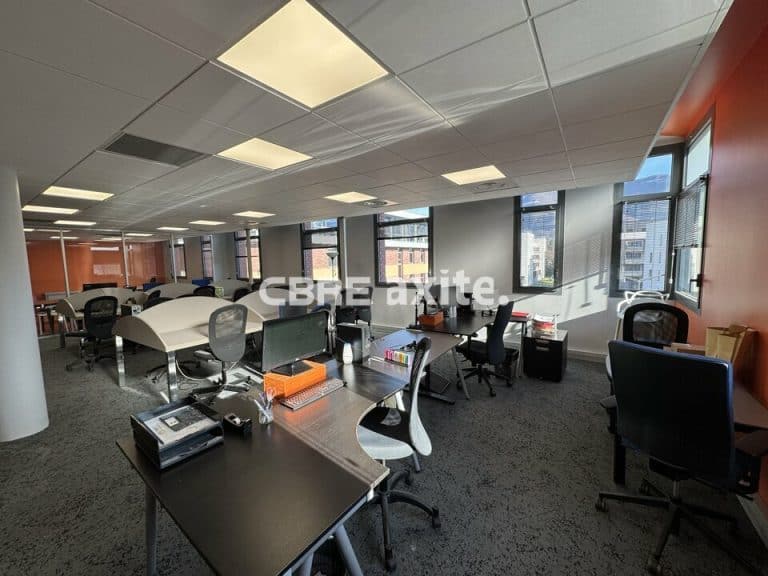 Bureaux à louer BASSENS 73.23573 - 73.23573_LOCATION_Bureaux_BASSENS_1.jpg