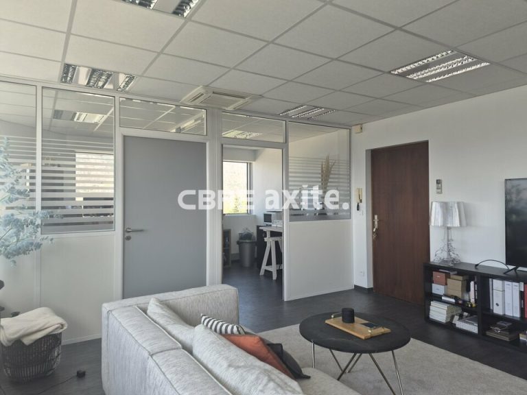 Bureaux à louer SAINT PIERRE EN FAUCIGNY 74.1578 - 74.1578_LOCATION_Bureaux_SAINT_PIERRE_EN_FAUCIGNY_3.jpg