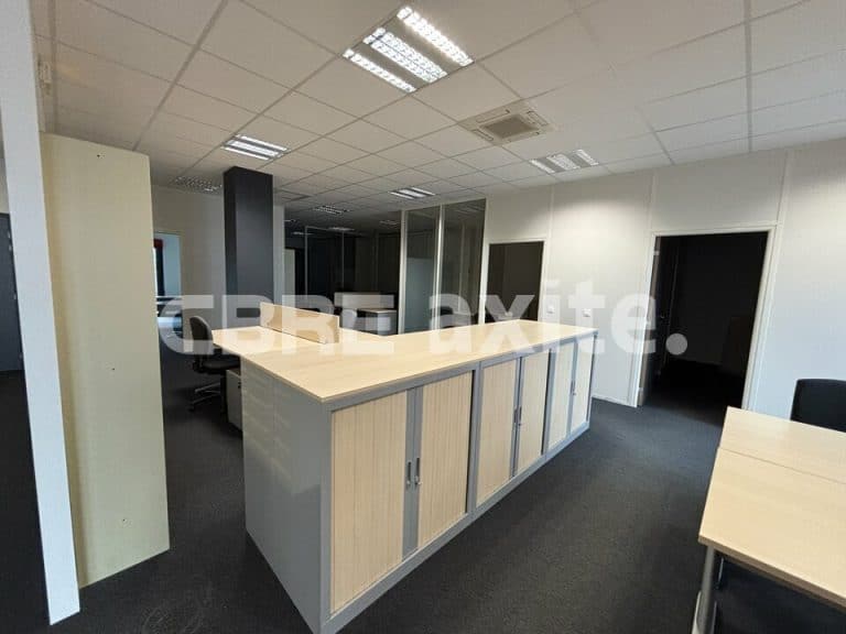 Bureaux à louer SAINT PIERRE EN FAUCIGNY 74.22023 - 74.22023_LOCATION_Bureaux_SAINT_PIERRE_EN_FAUCIGNY_8.jpg