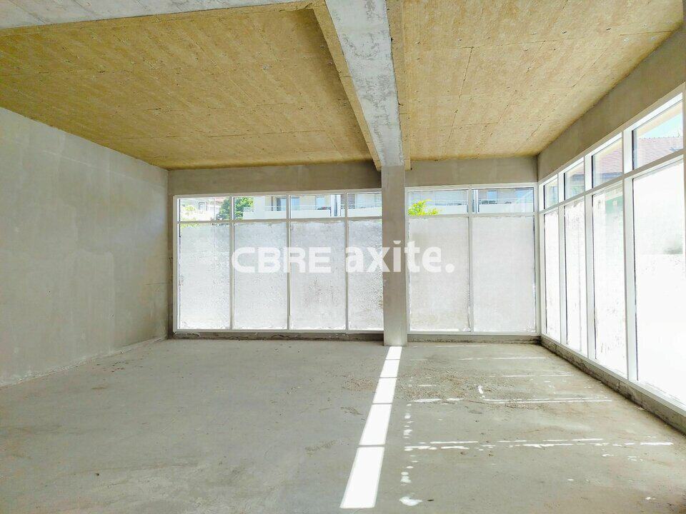 Local commercial de 81,1 m² à vendre à Ferney-Voltaire, photo 3 sur 4