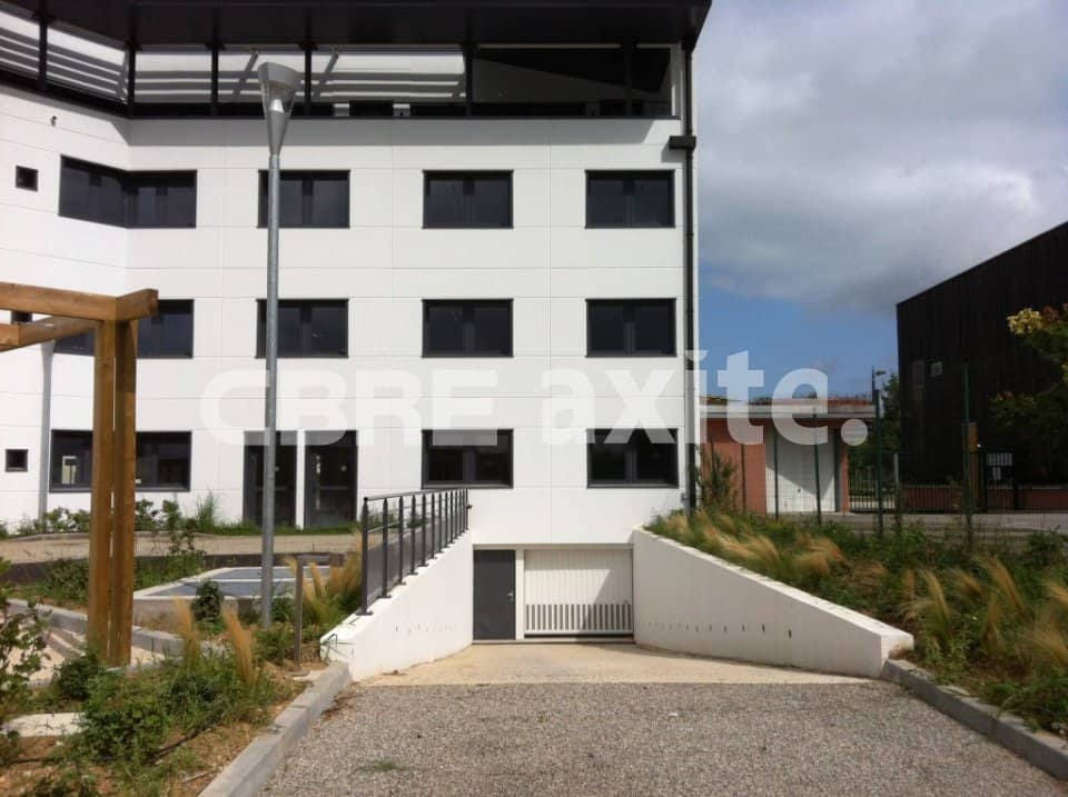 Bureaux de 255 à 511 m² à louer à Alixan, photo 5 sur 5
