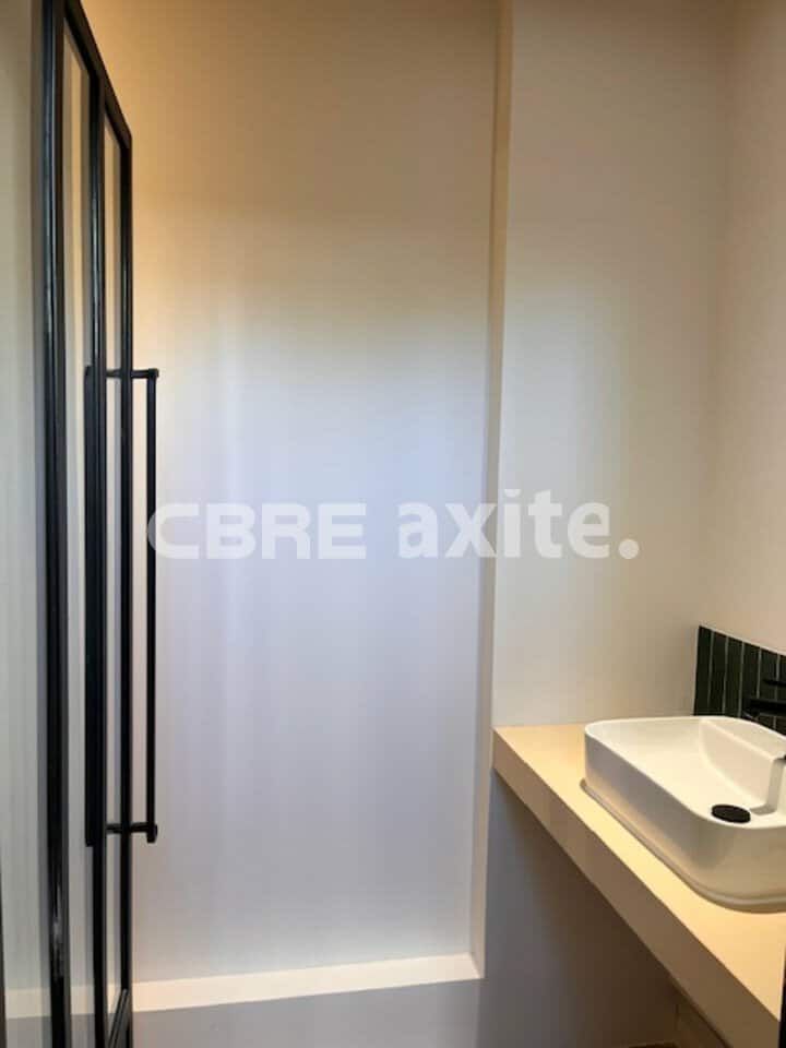 Bureaux de 95 m² à louer à Romans-sur-Isère, photo 6 sur 7