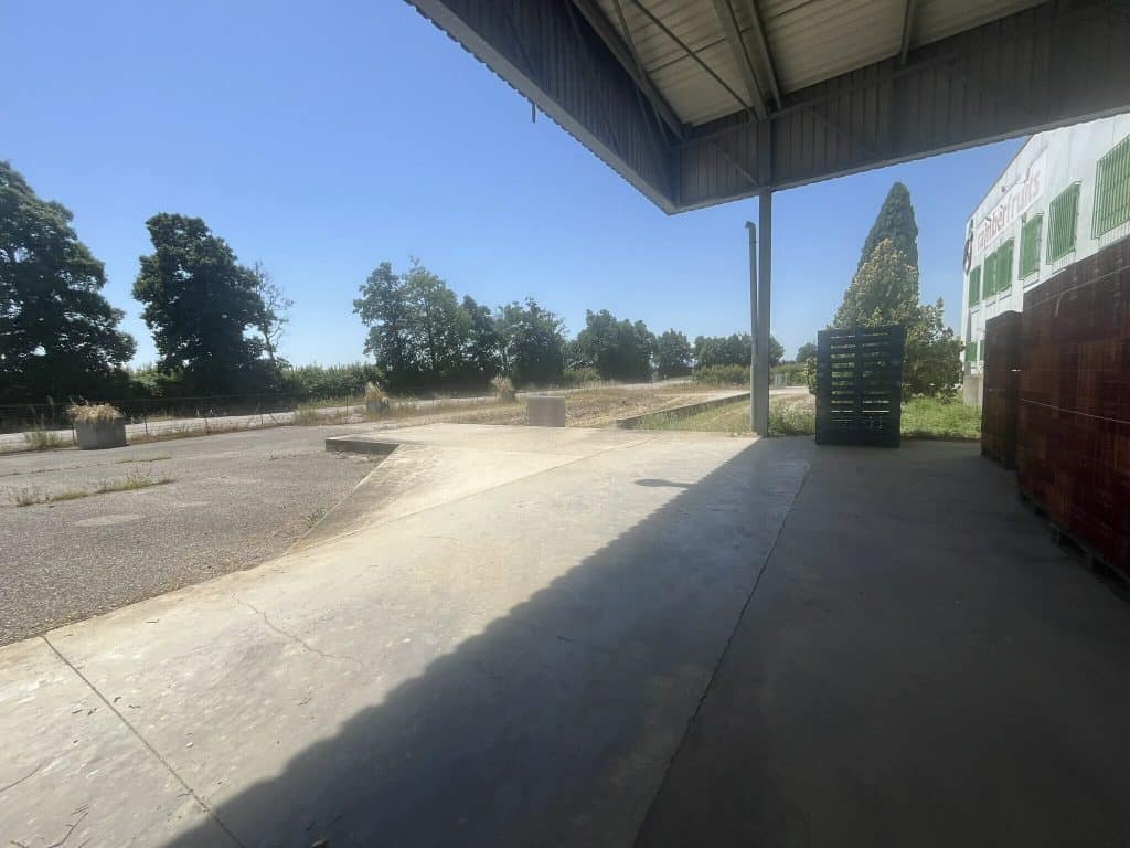 Entrepôts de 4 099 m² à vendre à Saint-Marcel-lès-Valence, photo 2 sur 8