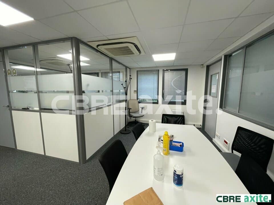 Bureaux de 900 m² à vendre à Meylan, photo 4 sur 4