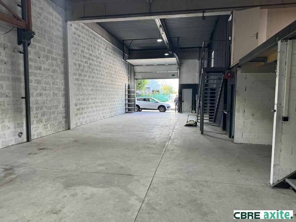 Local d’activité de 325 m² à louer à Saint-Martin-d'Hères, photo 4 sur 4