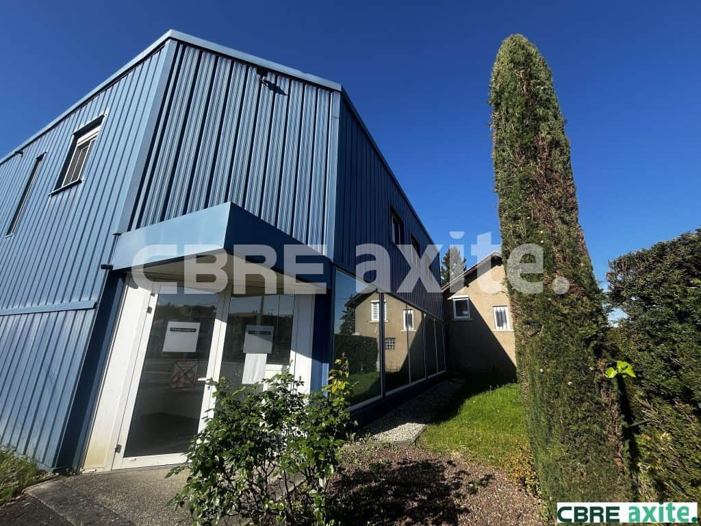 Bureaux de 374 m² à vendre à Domarin, photo 3 sur 6