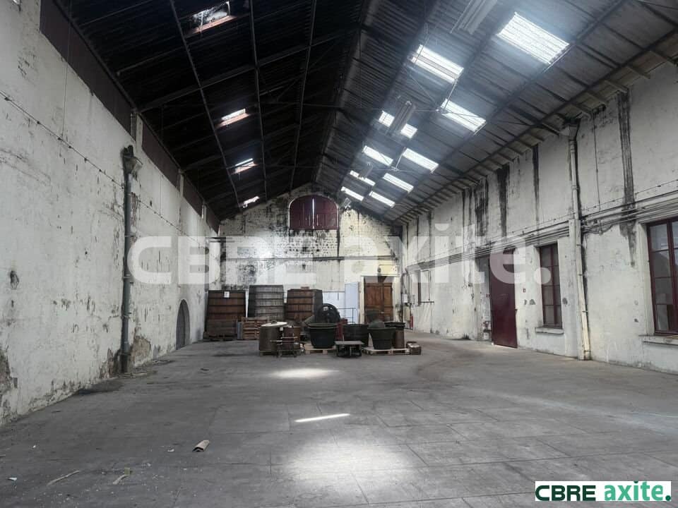 Local d’activité de 3 979 m² à vendre à La Côte-Saint-André, photo 4 sur 5
