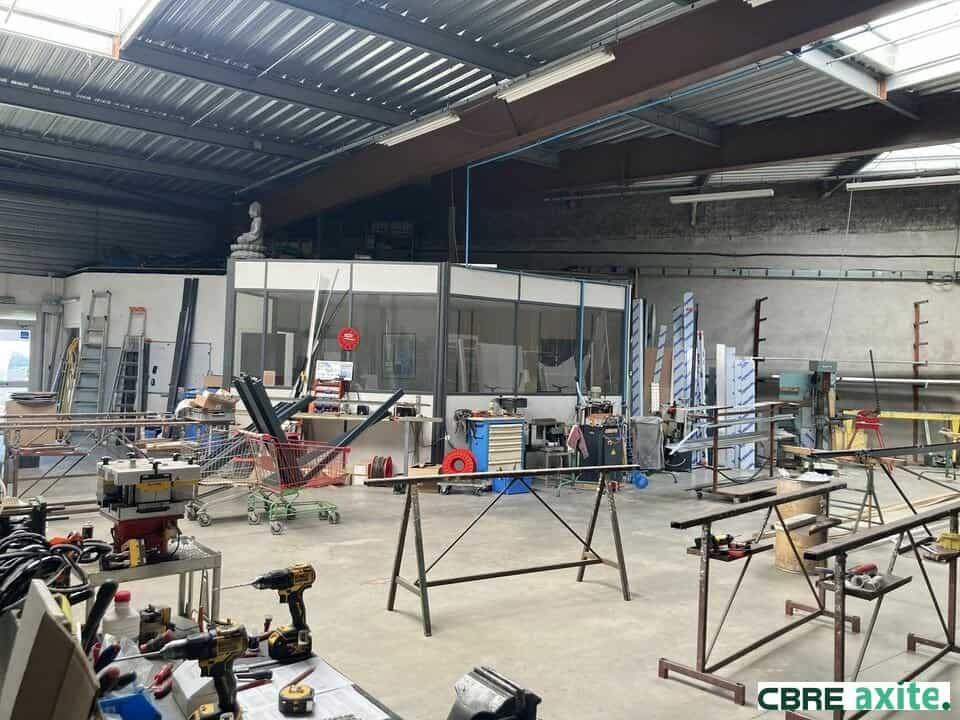 Local d’activité de 347 m² à louer à Seyssins, photo 4 sur 8