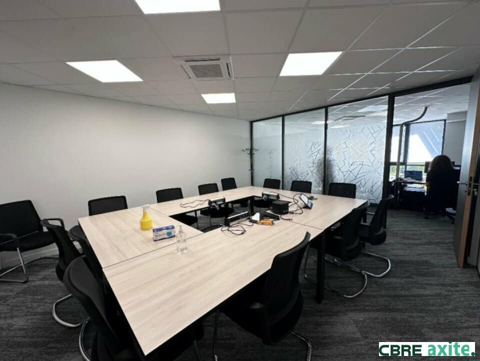 Bureaux de 106,5 à 651,5 m² à louer à Seyssinet-Pariset, photo 4 sur 8