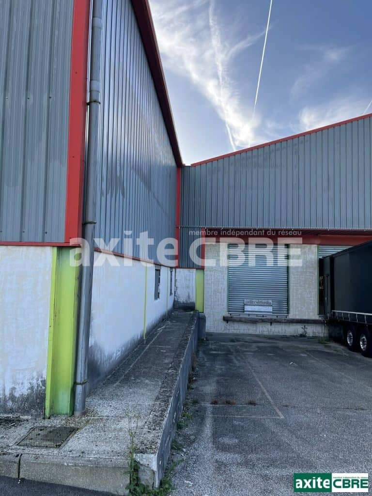 Local d’activité de 800 m² à louer à Granieu, photo 5 sur 6