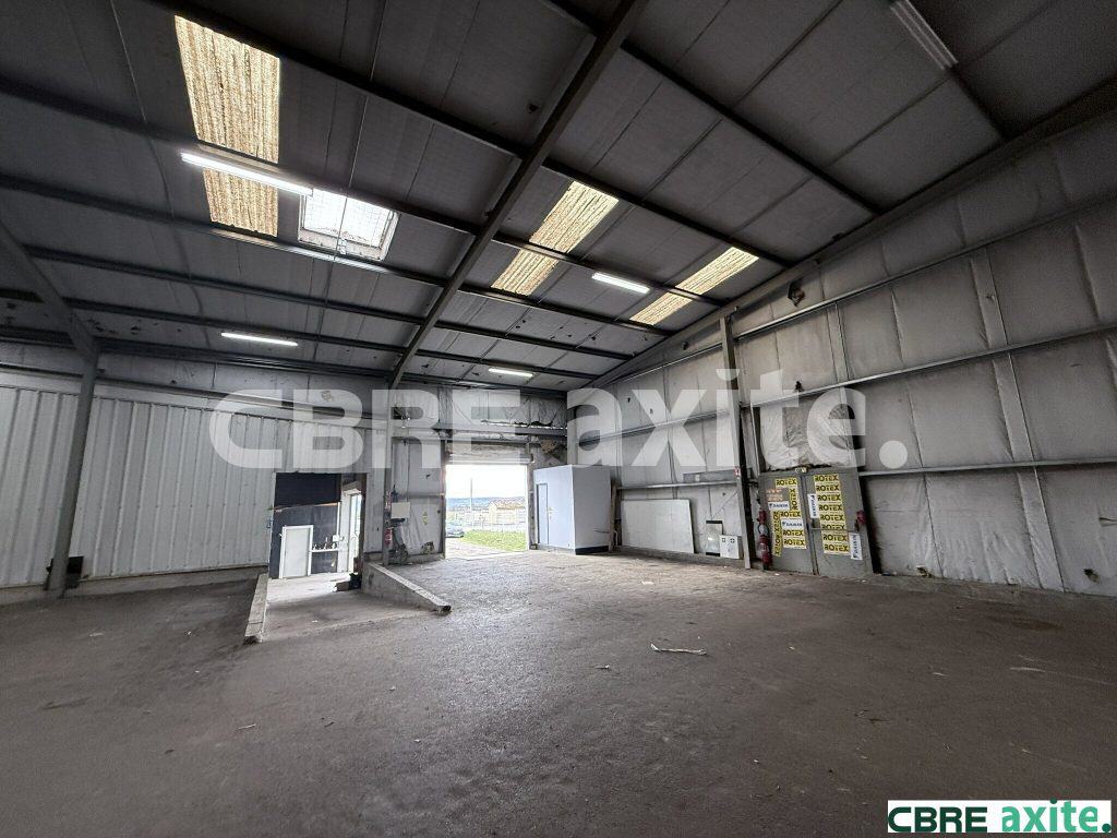 Entrepôts de 448 m² à louer à Sonnay, photo 4 sur 6
