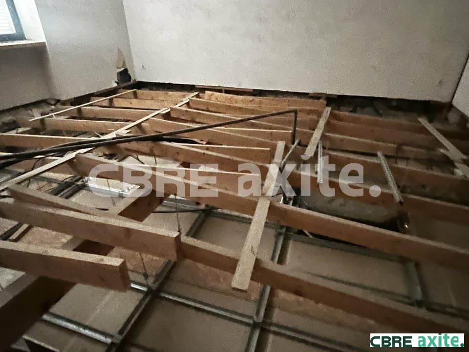 Local commercial de 150 m² à vendre à Bourgoin-Jallieu, photo 5 sur 5