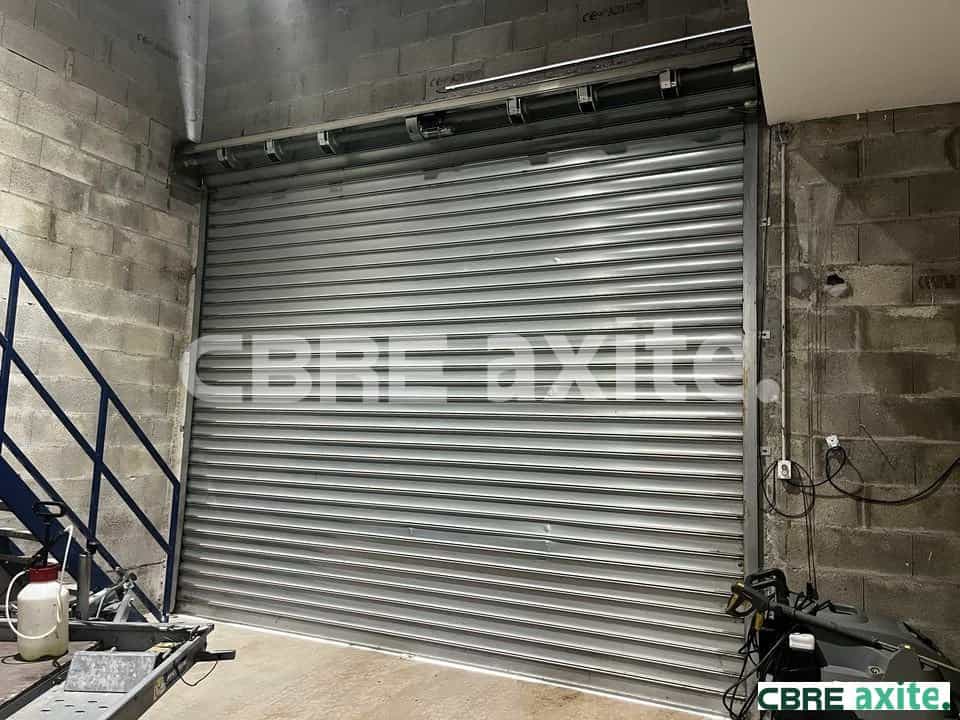 Local d’activité de 120 m² à louer à Salagnon, photo 2 sur 7