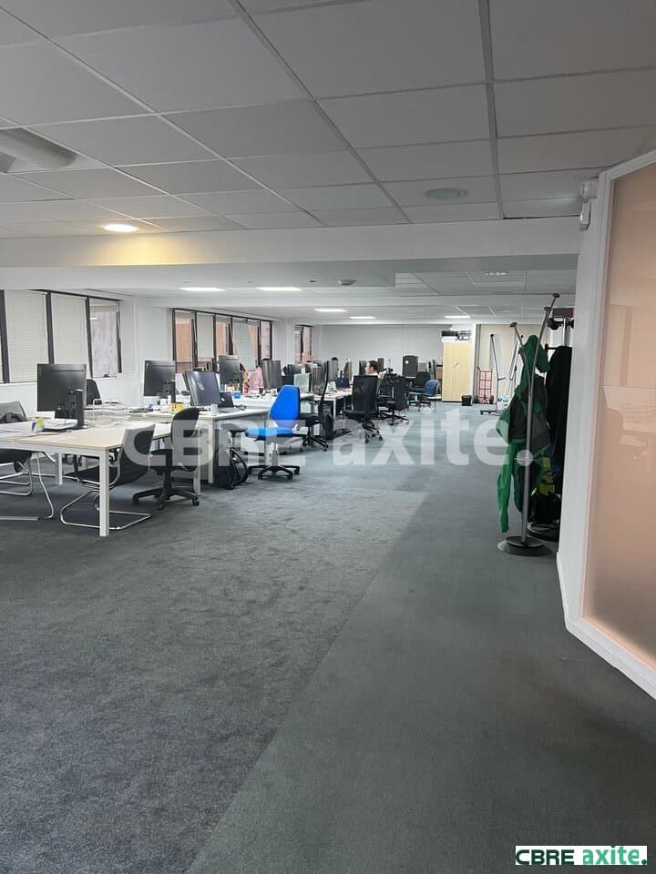 Bureaux de 222 à 1 174 m² à vendre à Grenoble, photo 7 sur 8