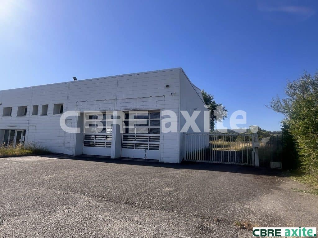 Local d’activité de 720 m² à vendre aux Abrets-en-Dauphiné, photo 4 sur 4
