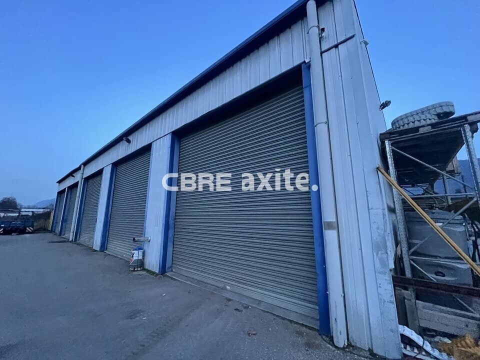 Local d’activité de 900 m² à vendre à Pontcharra, photo 4 sur 8
