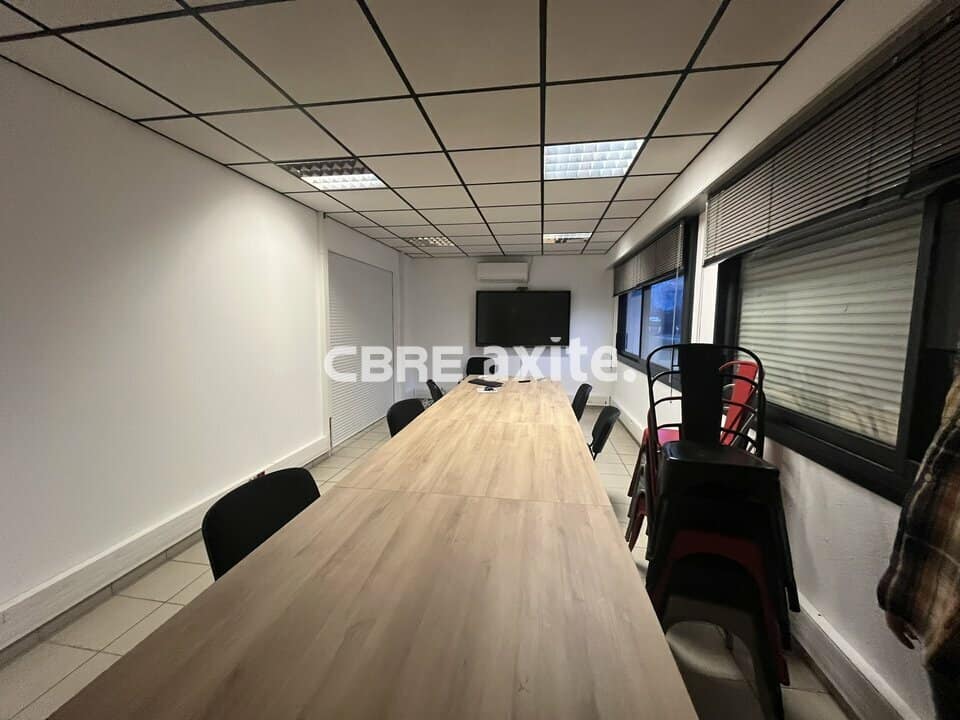 Local d’activité de 900 m² à vendre à Pontcharra, photo 7 sur 8