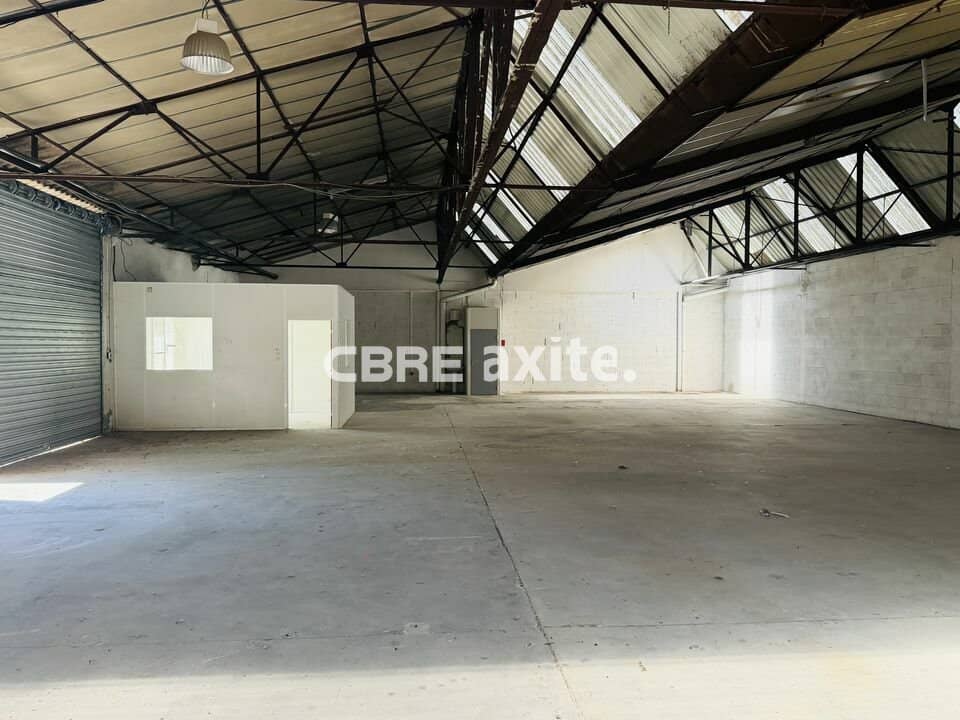 Local d’activité de 408 m² à louer à Pontcharra, photo 2 sur 6