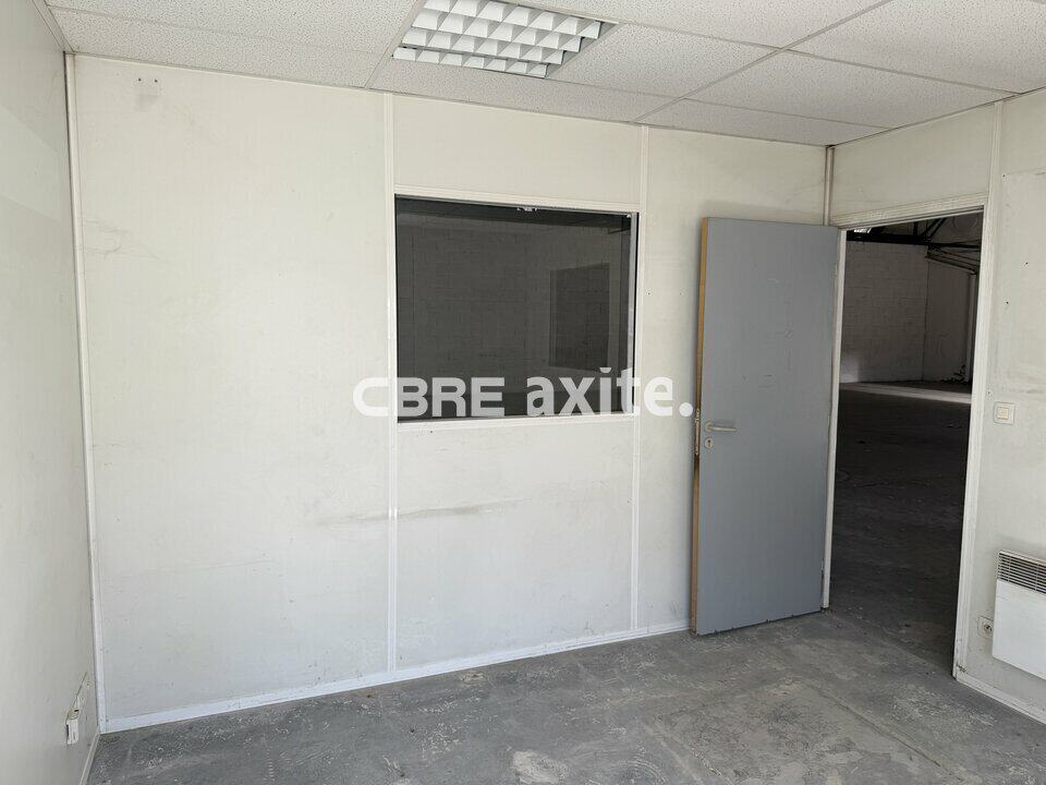 Local d’activité de 408 m² à louer à Pontcharra, photo 6 sur 6